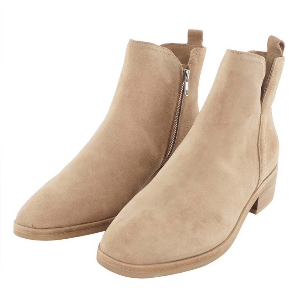 Chelsea & Violet Beige Ankle Booties